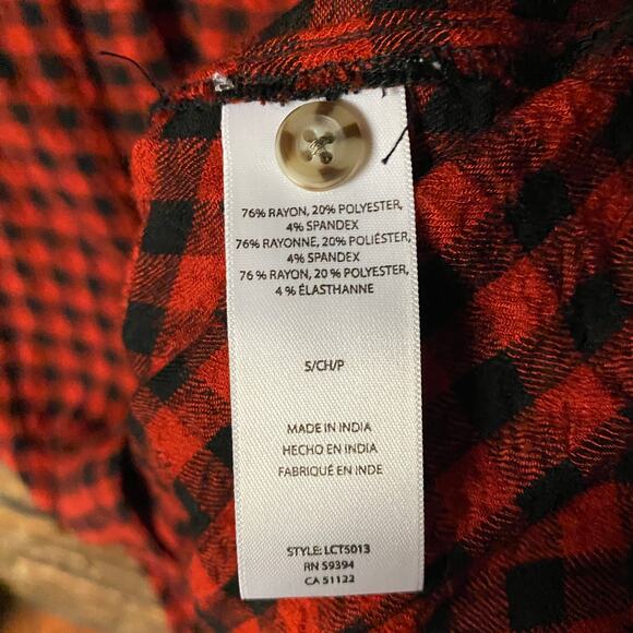 BeachLunchLounge Red Buffalo Plaid Elliott Button Down Shirt Women's Size Small - Picture 6 of 7